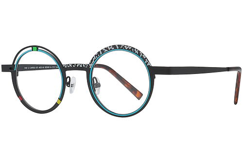 Black & Graphic Details